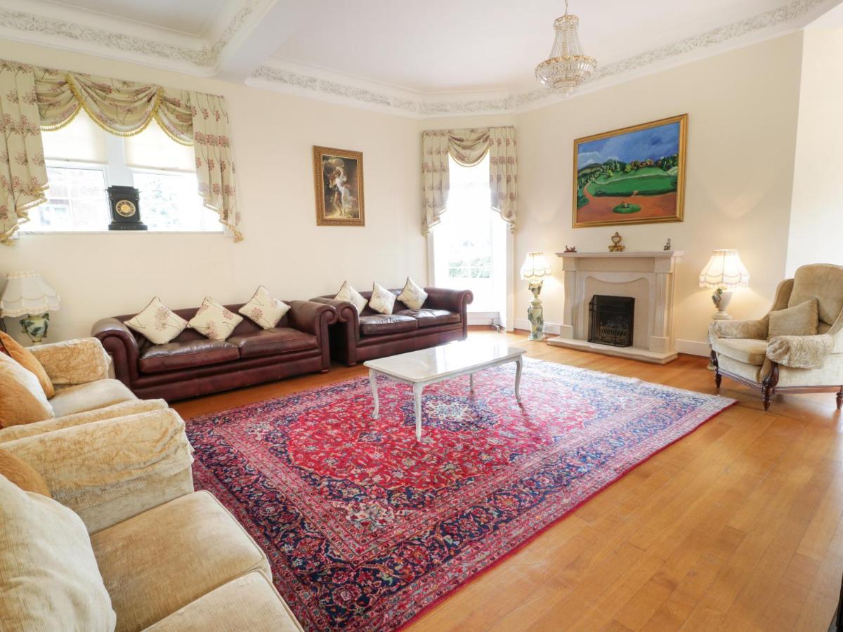 スターリングAuchentroig Houseアパートメント エクステリア 写真