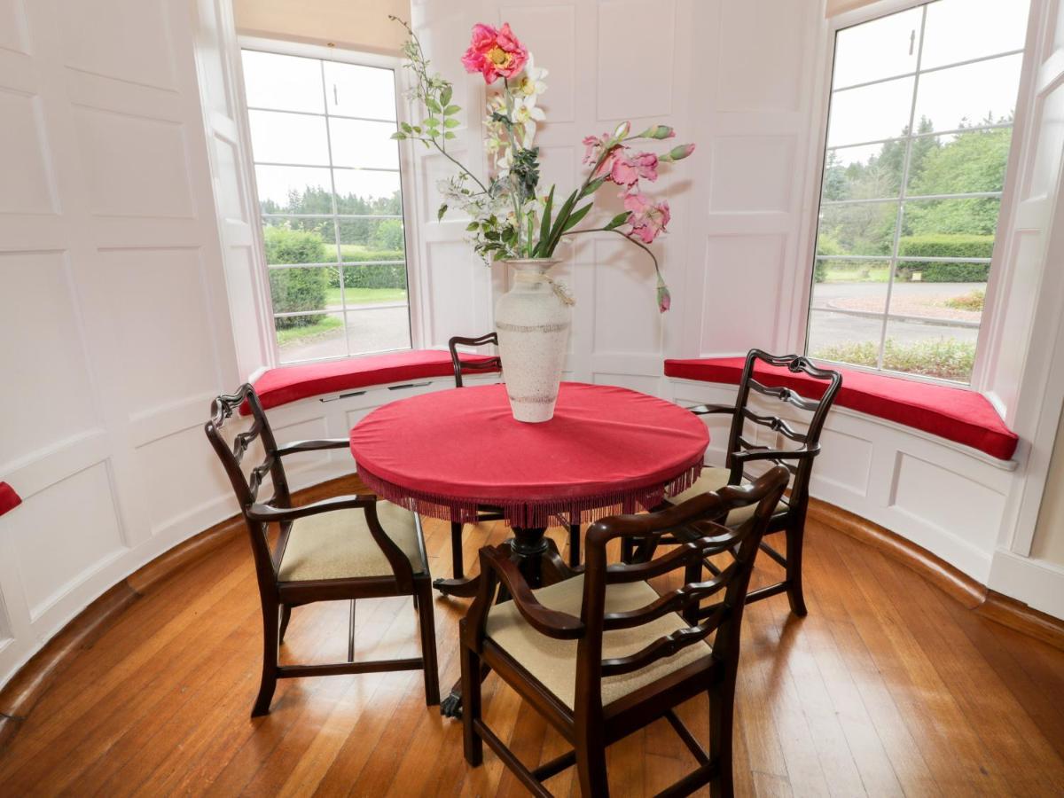 スターリングAuchentroig Houseアパートメント エクステリア 写真